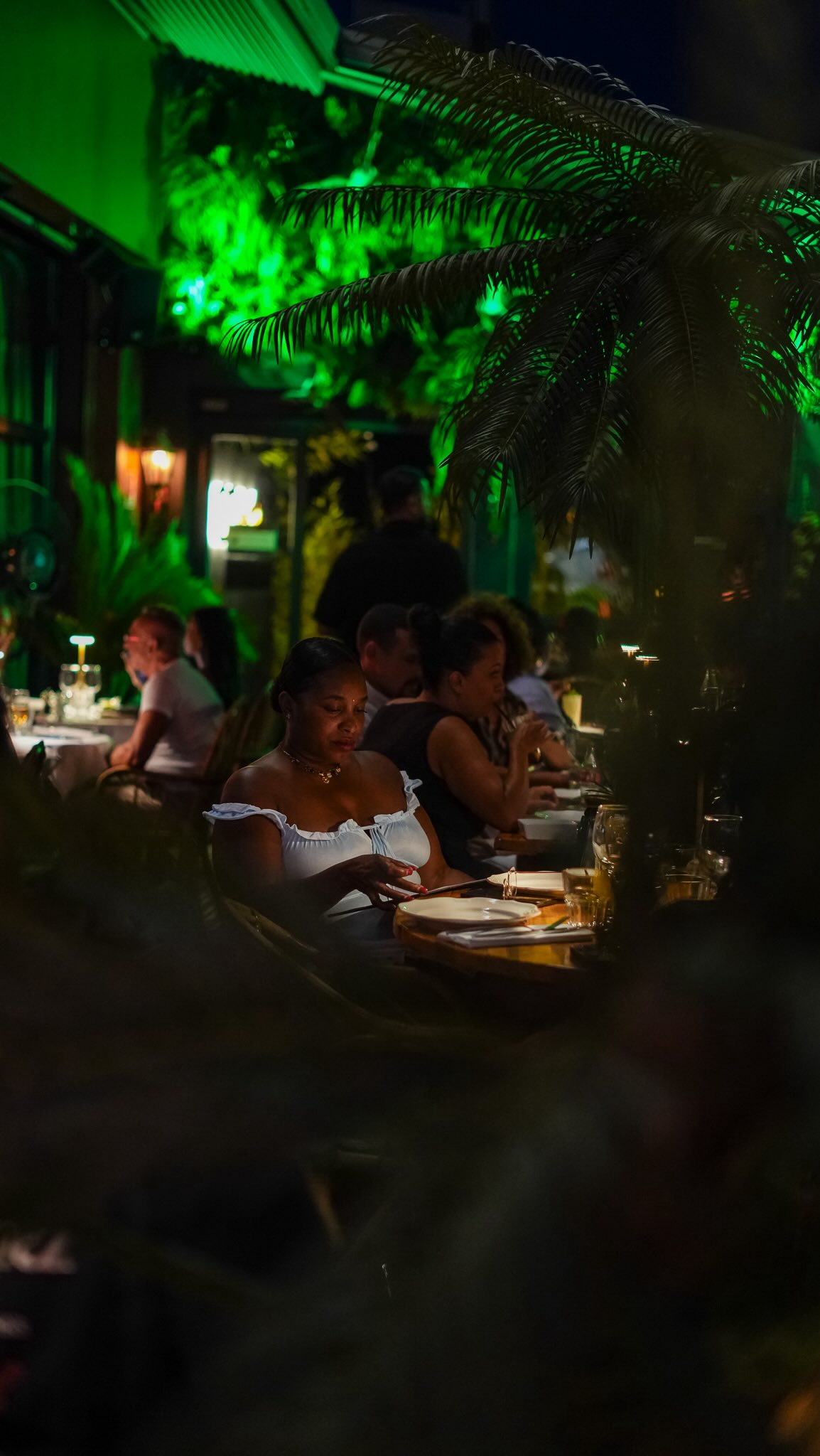 Venez partager des instants de complicité autour d’une table chaleureuse,...
