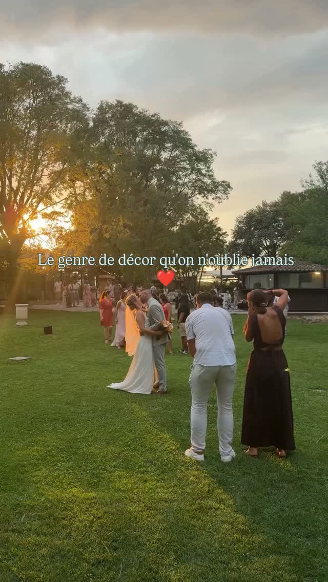 📍Le Clos des Eyssauts, lieu de réception à Grans. Au...