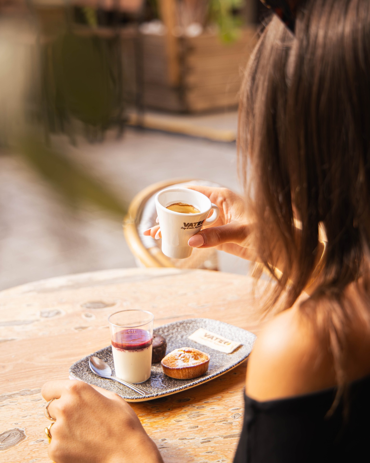 Le meilleur moment du repas☕ Espresso serré et assortiment de...