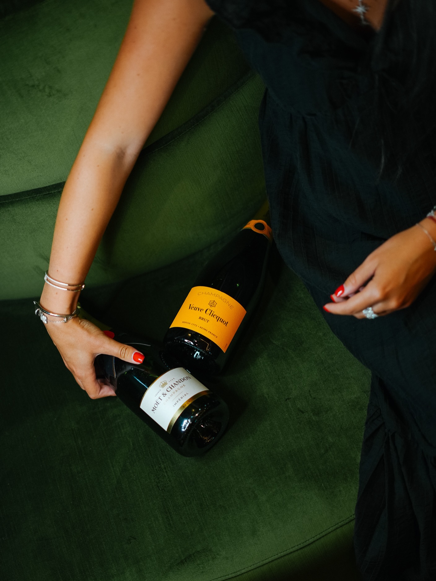 🍾 Une soirée d’exception vous attend chez COBA ! Imaginez-vous...