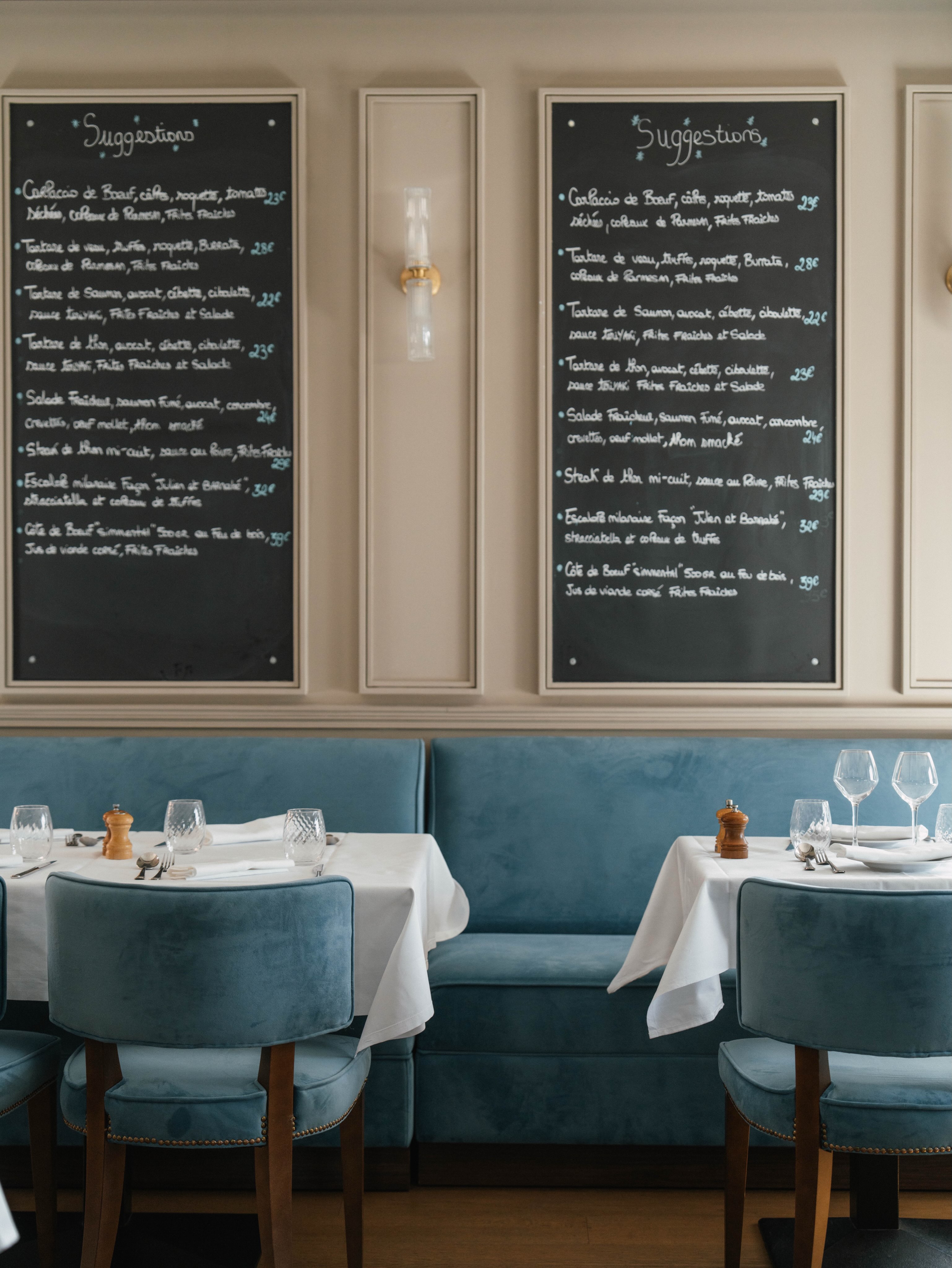 Une belle table, une cuisine française & marseillaise et cette...